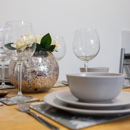 Cosy Anfield Guesthouse - Free Parking Liverpool Extérieur photo