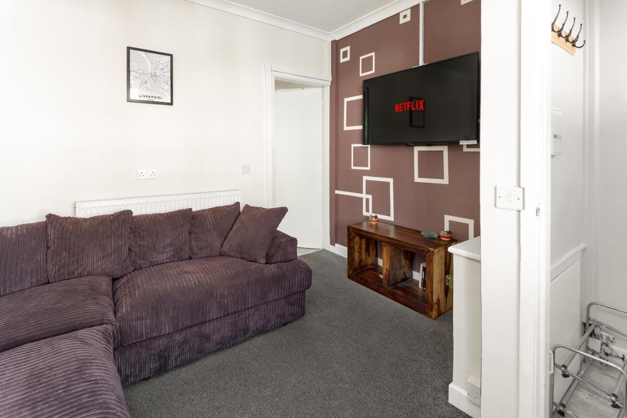 Cosy Anfield Guesthouse - Free Parking Liverpool Extérieur photo