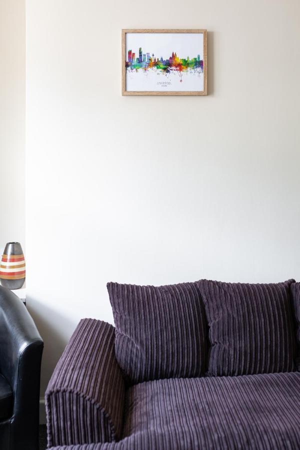 Cosy Anfield Guesthouse - Free Parking Liverpool Extérieur photo