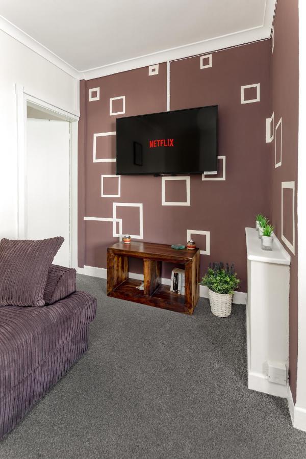Cosy Anfield Guesthouse - Free Parking Liverpool Extérieur photo