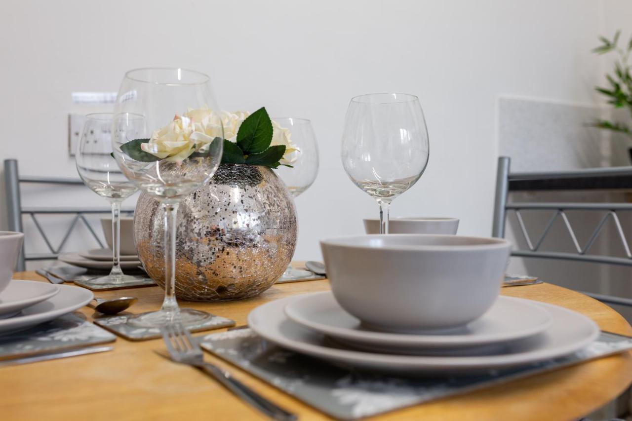Cosy Anfield Guesthouse - Free Parking Liverpool Extérieur photo