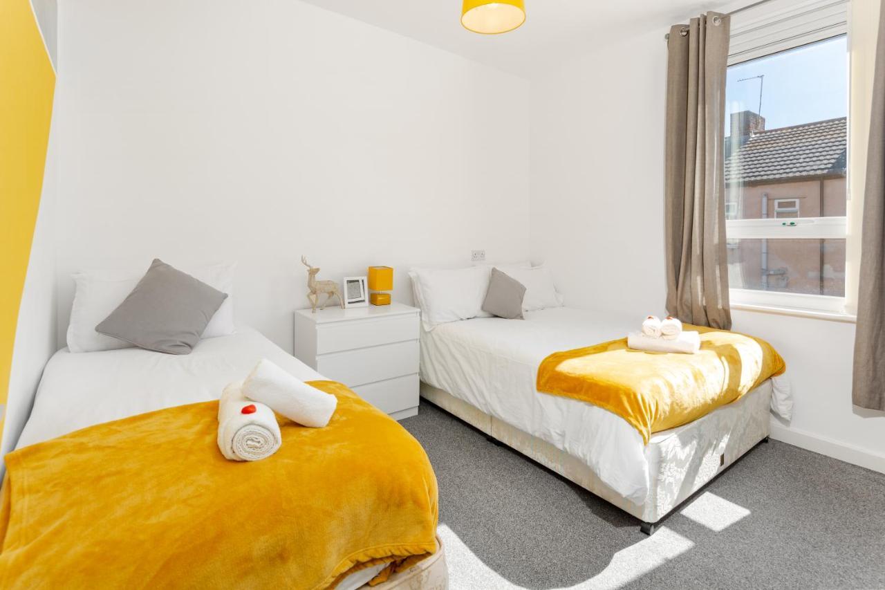Cosy Anfield Guesthouse - Free Parking Liverpool Extérieur photo